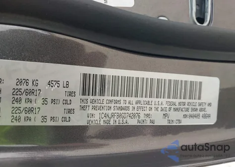 2016 Jeep Patriot Latitude z USA, uszkodzony, nr VIN 1C4NJRFB0GD742076